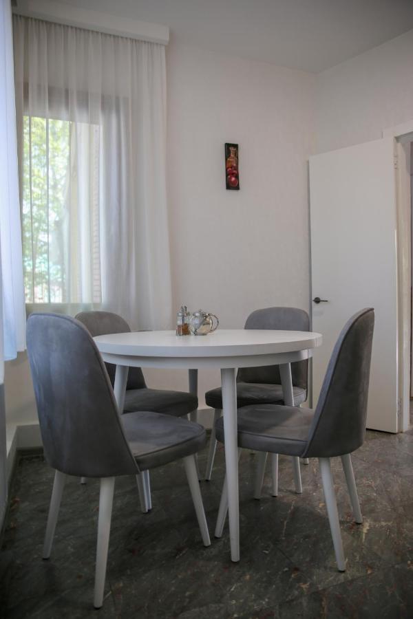 Lalis Apartment Tbilisi ภายนอก รูปภาพ